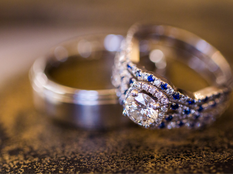 5 Tips for Buying a Wedding Ring from a Pawn Shop
