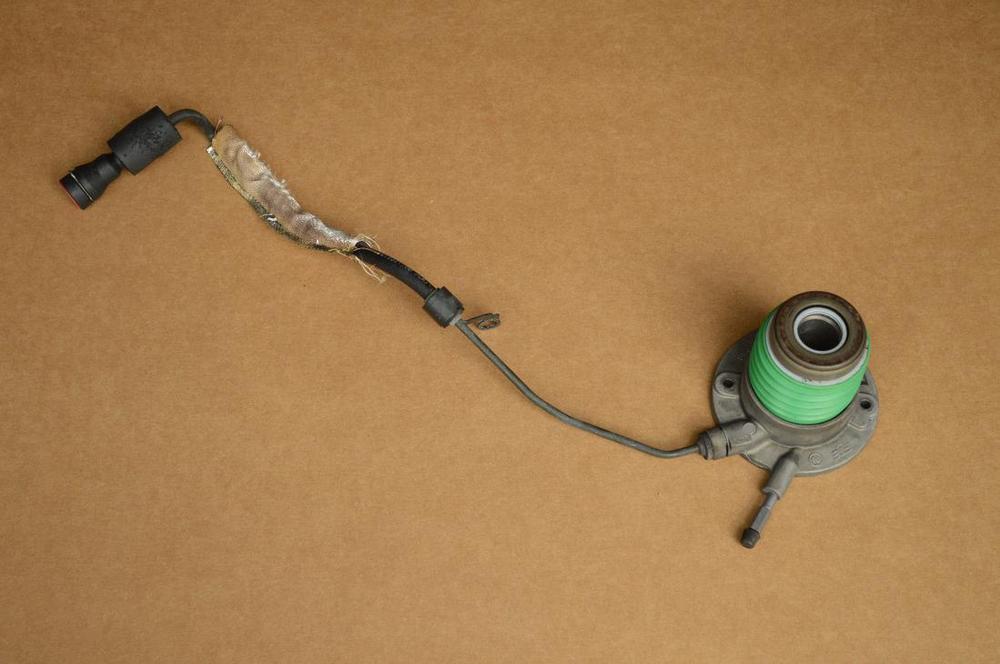 05 13 C6 Corvette 6 Speed Hydraulic Clutch Throwout Bearing Slave Cylinder
