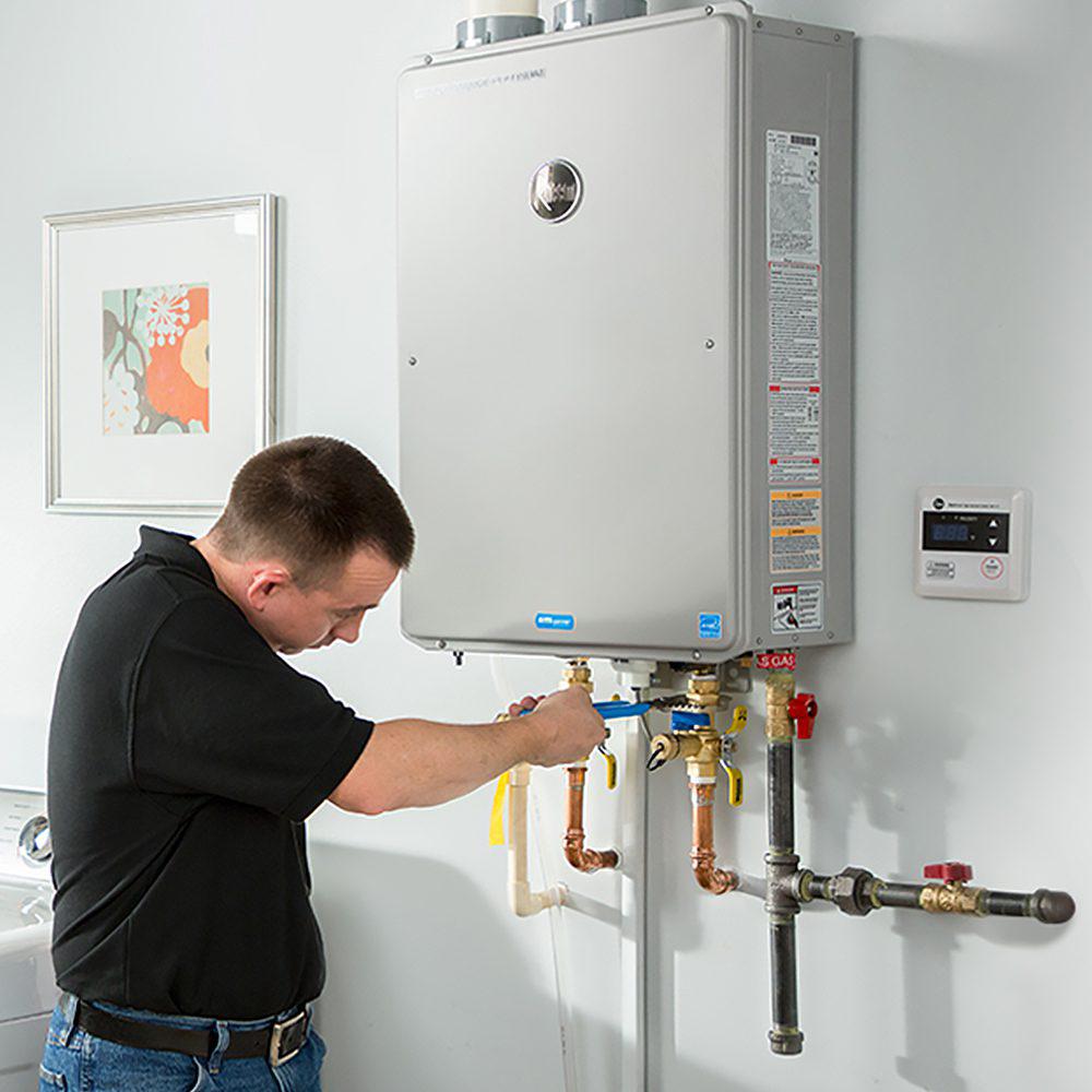 Choosing the Right Water Heater for Your Home: Tankless vs. Tanked