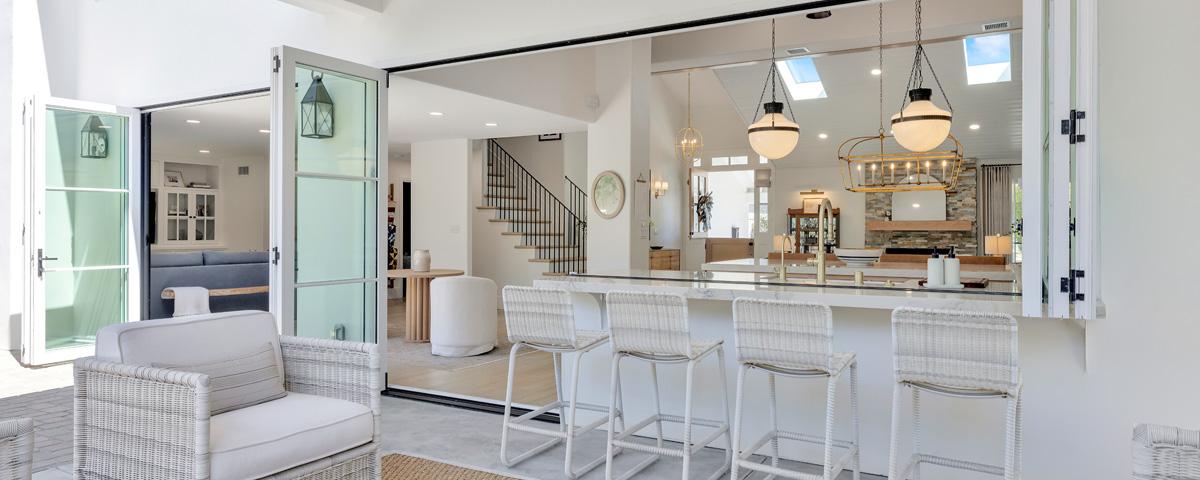 How to Remove Barriers with Custom Glass Doors and Windows
