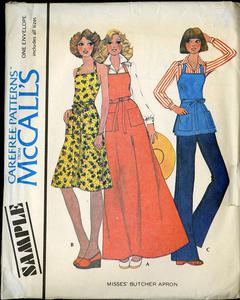 Vintage McCalls Straw Stockings Pigs  9667