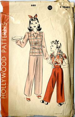 Vintage Sewing PATTERN, 1940s Hollywood Patterns, F-6700 1026, One