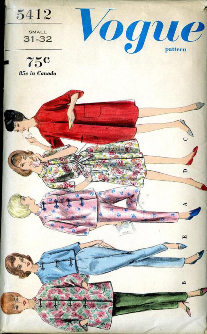 1960s FAB Pajamas and Robe Pattern VOGUE 5412 Lovely Lounging